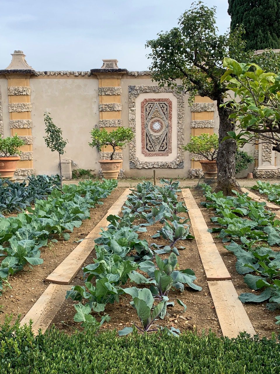 Tuscany Vegetable Garden